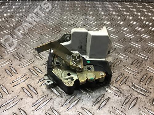 Rear left lock MERCEDES-BENZ E-CLASS T-Model (S124) E 220 T (124.082) | BP9542615C100