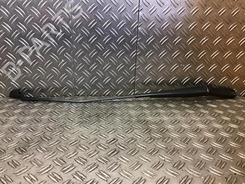 Used Front windshield wiper arm Front windshield wiper arm 36860724 36860724