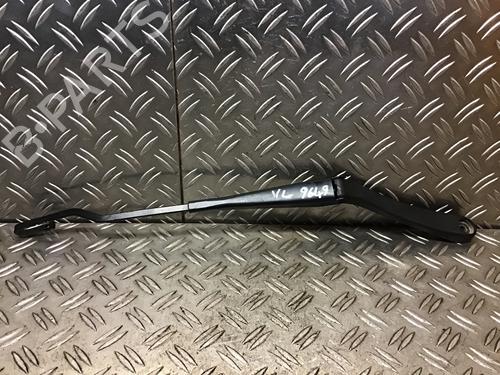 Used Front windshield wiper arm MERCEDES-BENZ C-CLASS Coupe (CL203) C 200 Kompressor (203.742) (163 hp) 14695384
