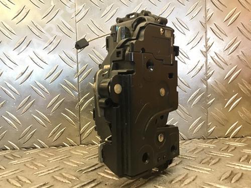 Front left lock VW GOLF IV (1J1) 1.6 | BP25148101C98 