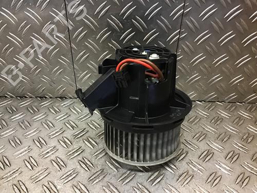 Used Heater blower motor MERCEDES-BENZ C-CLASS (W204) C 200 Kompressor (204.041) (184 hp) 25597724