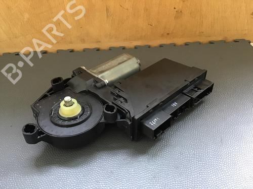 Left front window motor AUDI A4 B7 Avant (8ED) 1.8 T | BP26597497E21 - Image 1