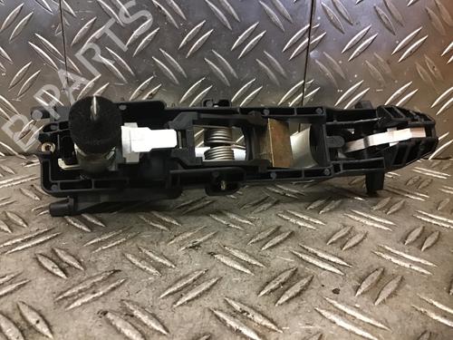 Front left exterior door handle MERCEDES-BENZ C-CLASS (W203) C 200 Kompressor (203.045) | BP25439256C128 