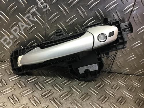 Used Front left exterior door handle MERCEDES-BENZ C-CLASS (W204) C 200 Kompressor (204.041) (184 hp) 25588147
