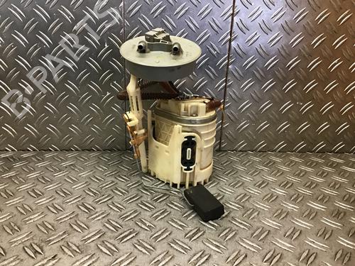 Kraftstoffpumpe für VW GOLF III (1H1) 1.6 (75 hp) 31704859