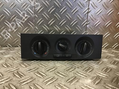 Used Climate control SKODA FABIA I (6Y2) 1.4 16V (75 hp) 30287103