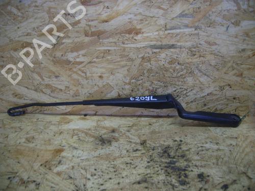 Used Front windshield wiper arm VW POLO III (6N1) 50 1.0 (50 hp) 14693231