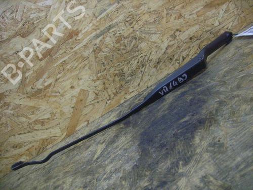 Used Front windshield wiper arm OPEL VECTRA B (J96) 1.8 i 16V (F19) (115 hp) 14693504