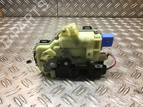 Front left lock VW POLO IV (9N_, 9A_) 1.6 16V | BP15852921C98 