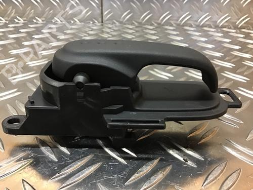 Front left interior door handle NISSAN MICRA III (K12) 1.2 16V | BP14694788I13