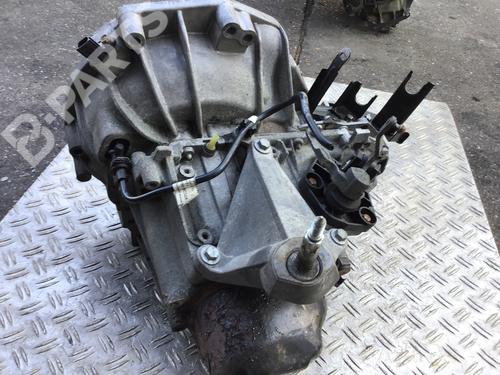 Used Gearbox NISSAN MICRA III (K12) 1.2 16V (65 hp) 5889270