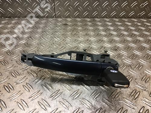 Used Front left exterior door handle Front left exterior door handle VW GOLF V (1K1) 1.9 TDI (105 hp) 11187792 11187792
