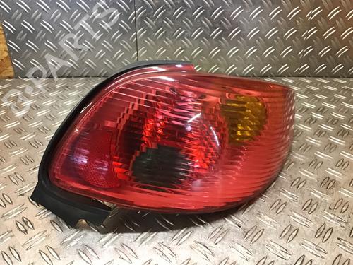 Used Right taillight PEUGEOT 206 CC (2D) 1.6 16V (2DNFUF, 2DNFUR) (109 hp) 15913605
