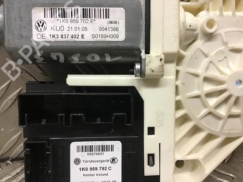 Rudehejsemotor forskærm højre VW GOLF V (1K1) 2.0 FSI | BP19132714E20 