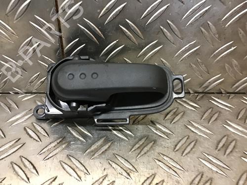 Used Front left interior door handle NISSAN MICRA III (K12) 1.2 16V (65 hp) 14695267