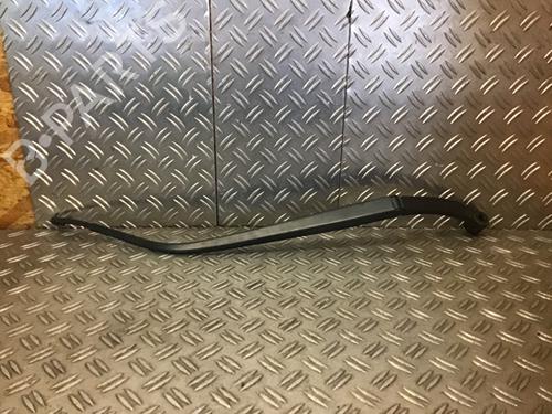 Used Front windshield wiper arm MAZDA 2 (DE_, DH_) 1.3 (DE3FS) (75 hp) 32516657