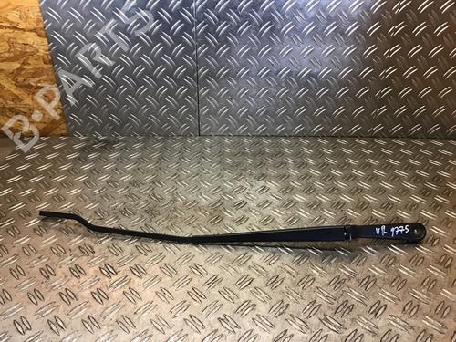 Used Front windshield wiper arm SKODA FABIA I Combi (6Y5) 1.4 16V (100 hp) 14695553