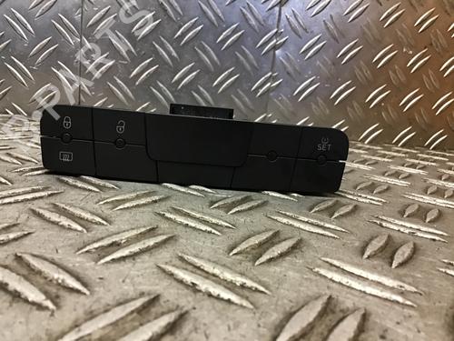 Used Switch SEAT IBIZA IV (6J5, 6P1) 1.2 TSI (105 hp) 32141640