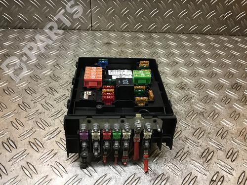 fuse-box-vw-golf-v-1k1-19-tdi-vw-1k0937125a-2003-2004-2005-2006-2007-2008-2009-2010-11187112 main image
