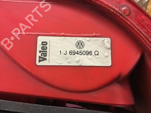 Right taillight VW GOLF IV (1J1) 1.9 TDI | BP15371250C35 