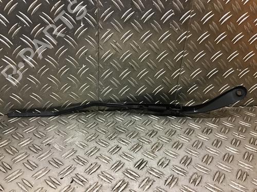 Front windshield wiper arm DACIA SANDERO II TCe 90 (B8M1, B8MA, B8AC) | BP32322218C143 - Image 2
