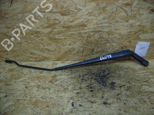 Used Front windshield wiper arm PEUGEOT 206 Hatchback (2A/C) 2.0 S16 (135 hp) 14693403