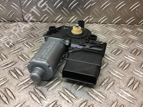 Used Left rear window motor VW GOLF VI (5K1) 1.4 TSI (122 hp) 30080594