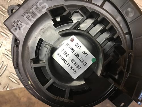 Heater blower motor OPEL ASTRA H Estate (A04) 1.6 (L35) | BP31184695M62