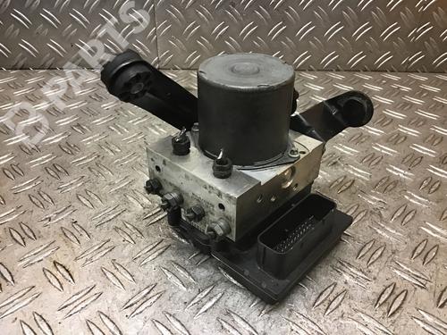 Used ABS pump BMW 5 (E60) 530 i (258 hp) 11223400