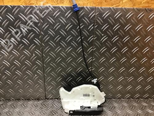 Serratura posteriore destra SEAT Mii (KF1, KE1) 1.0 (60 hp) 30864103