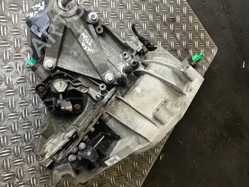 manual-gearbox-nissan-micra-iii-k12-12-16v-cejhqcg-2002-2003-2004-2005-2006-2007-2008-2009-2010-16646350 main image