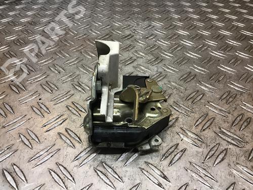 Rear left lock MERCEDES-BENZ E-CLASS T-Model (S124) E 220 T (124.082) | BP9542615C100