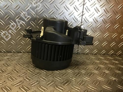 Moteur de chauffage MERCEDES-BENZ C-CLASS (W203) C 200 Kompressor (203.045) (163 hp) 25439249