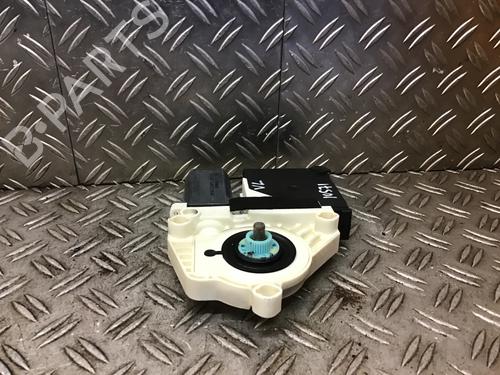 Used Left front window motor VW JETTA III (1K2) 2.0 FSI (150 hp) 30864080