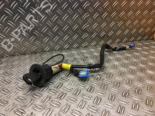 Clé de contact DACIA LOGAN MCV (KS_) 1.6 (KS0B, KS0D, KS0F) (87 hp) 31972803