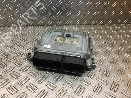 Used Engine control unit (ECU) Engine control unit (ECU) MERCEDES-BENZ GL-CLASS (X164) GL 320 CDI 4-matic (164.822) (224 hp) 34536841 34536841