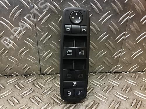 Interruttore MERCEDES-BENZ A-CLASS (W169) A 200 CDI (169.008, 169.308) (140 hp) 32065586