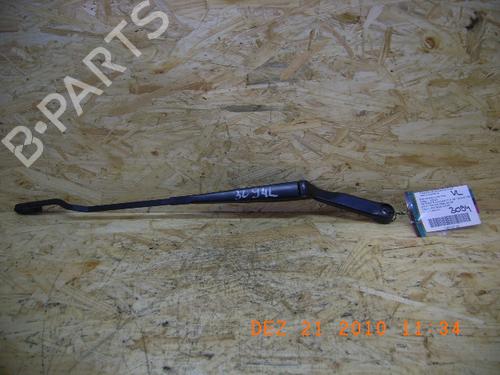 Used Front windshield wiper arm VW GOLF III Cabriolet (1E7) 2.0 (115 hp) 14692807