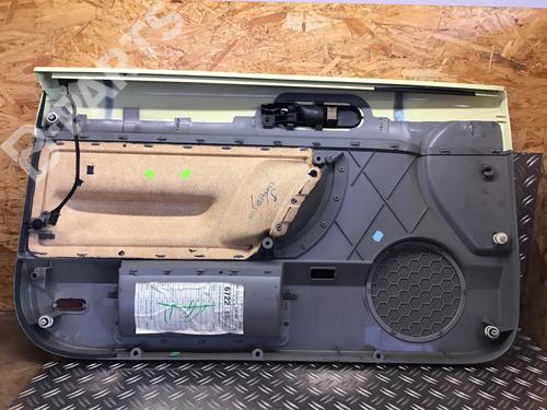 Garniture avant droite VW NEW BEETLE Convertible (1Y7) 2.0 | BP5267581C59