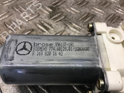 Right front window motor MERCEDES-BENZ A-CLASS (W169) A 150 (169.031, 169.331) | BP15622397E20 