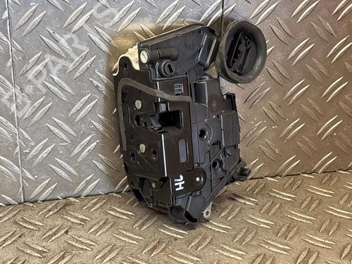 Used Rear left lock Rear left lock 39494370 39494370