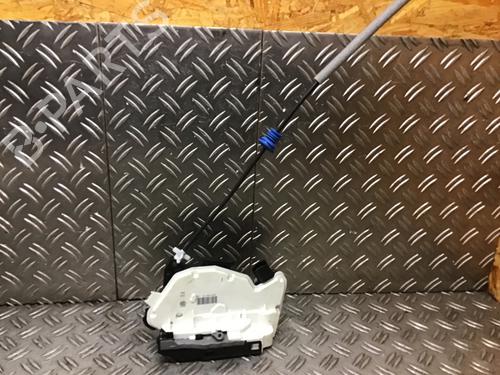 Serratura posteriore sinistra SEAT Mii (KF1, KE1) 1.0 (60 hp) 30864102