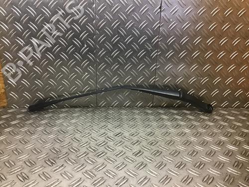 Used Front windshield wiper arm MERCEDES-BENZ A-CLASS (W169) A 150 (169.031, 169.331) (95 hp) 32405000