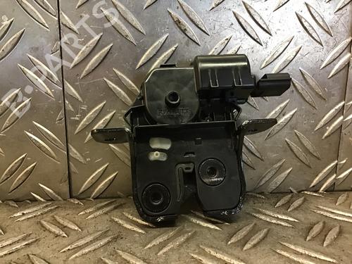 Used Tailgate lock Tailgate lock RENAULT CLIO IV Grandtour (KH_) 0.9 TCe 90 (90 hp) 36261002 36261002
