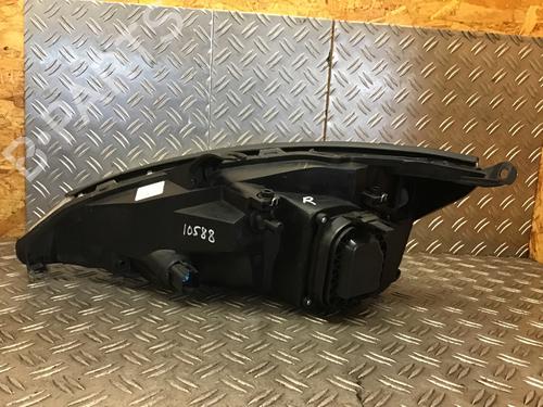 Phare droit FORD FOCUS I (DAW, DBW) 1.8 16V | BP30923312C29