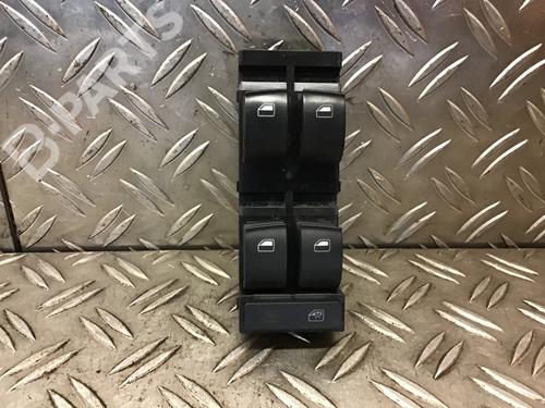 Used Switch AUDI A6 C5 Avant (4B5) 3.0 quattro (220 hp) 10148259