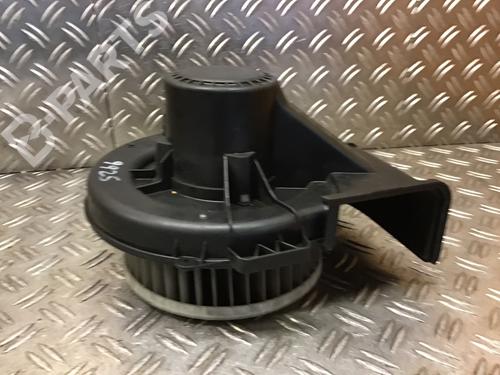 Ventilator motor VW POLO (9N_, 9A_) 1.2 12V (64 hp) 10336907