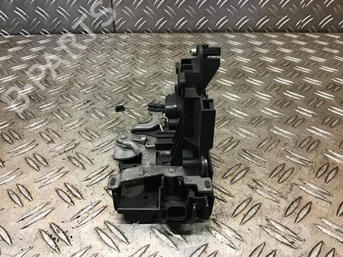 Front right lock VW TRANSPORTER T5 Van (7HA, 7HH, 7EA, 7EH) 2.0 TDI | BP14695467C97 