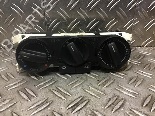 Commande Chauffage VW POLO IV (9N_, 9A_) 1.2 12V (69 hp) 30624721