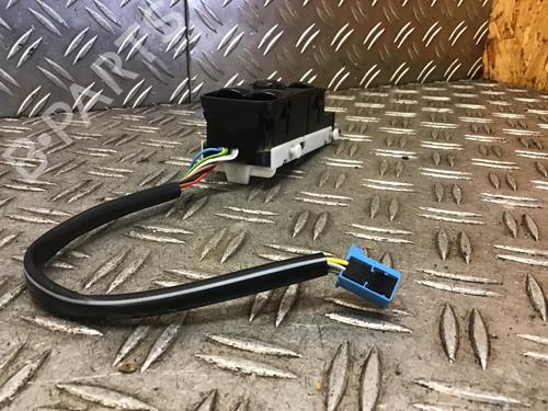 Switch MERCEDES-BENZ C-CLASS (W203) C 200 Kompressor (203.045) | BP25439251I30 